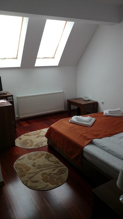 Pensiunea Maria Calimanesti Room photo